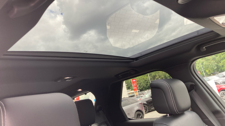 Land Rover Discovery 3.0 D350 Dynamic SE 5dr Auto Diesel Station Wagon